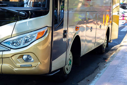charter bus rentals in milwaukee
